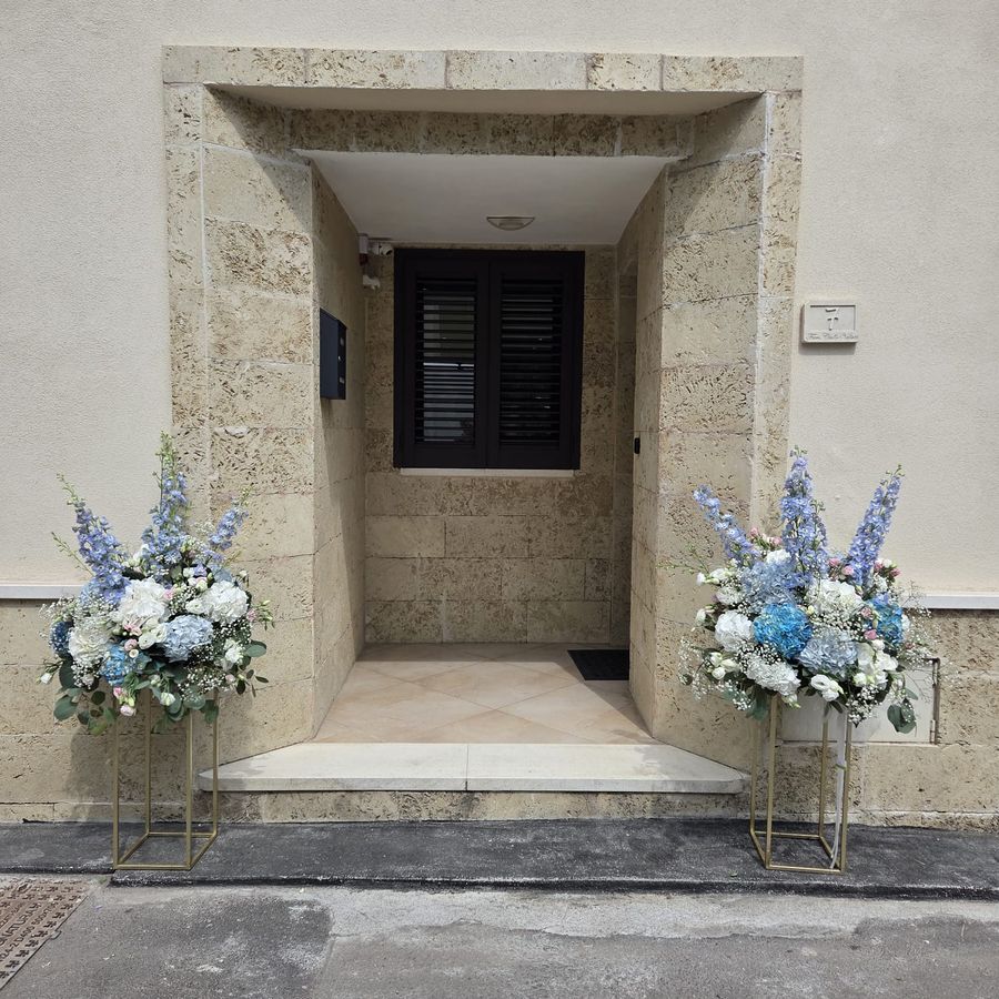Composizione floreale realizzata da La Margherita Arte Floreale